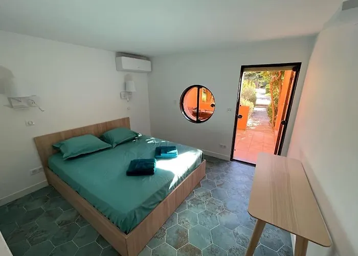 Porquerolles Superbe De Charme Feriehus *